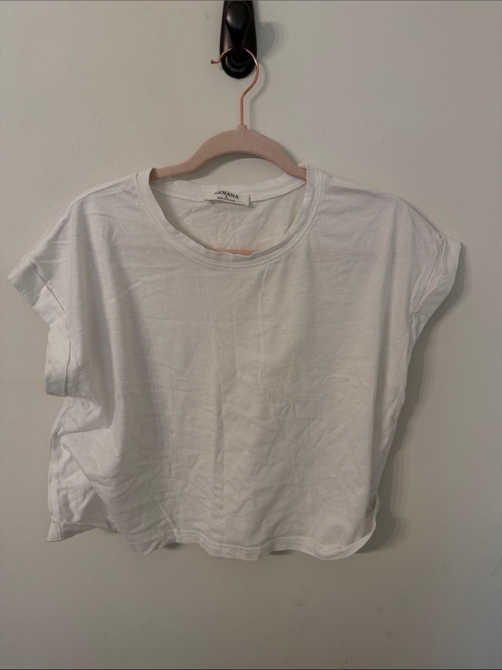 Zenana Outfitters White Relaxed Crewneck Short Sleeve Tee